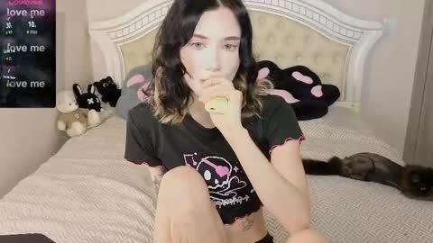 Snapshot of lilpupsonish chatting on 7, 6, 2026 Jesse and Grace online show from 7, 6, 2026