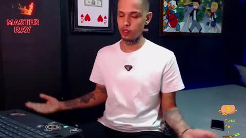 Snapshot of lilray99 chatting on 30, 5, 2026 ONLYFANS online show from 30, 5, 2026