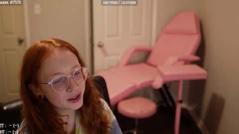 Snapshot of lilst0rm chatting on 31, 1, 2025 lil or red online show from 31, 1, 2025