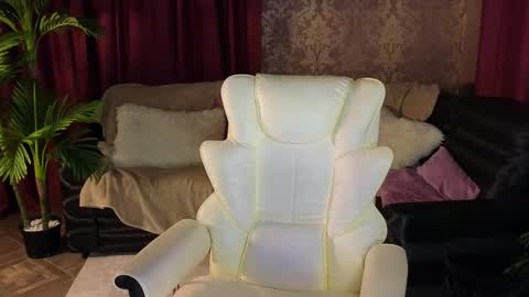 Lilu online show from 11, 10, 2025