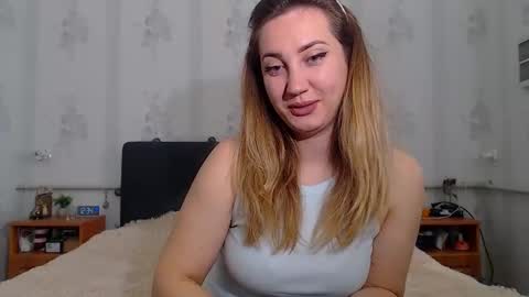 Snapshot of lilu_cute25 chatting on 30, 4, 2026 lilu_cute25 online show from 30, 4, 2026