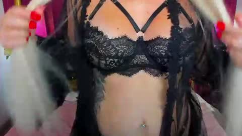 Snapshot of liludavis chatting on 7, 7, 2026 Lilu online show from 7, 7, 2026