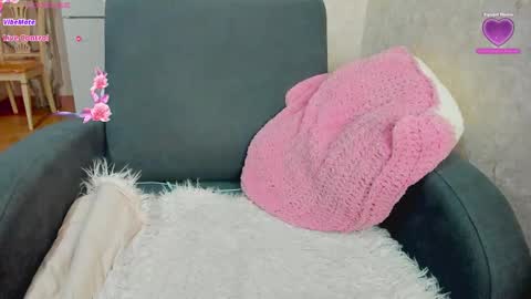 Snapshot of lily__love chatting on 9, 11, 2025 LILY online show from 9, 11, 2025