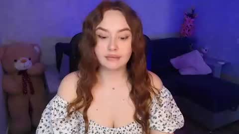 lily_baker_ online show from 14, 4, 2026