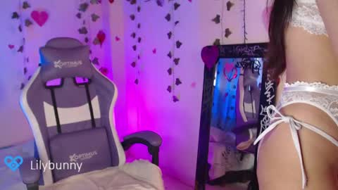 Fansly LilyBunny- help me reach 50 thumbs up online show from 13, 2, 2025