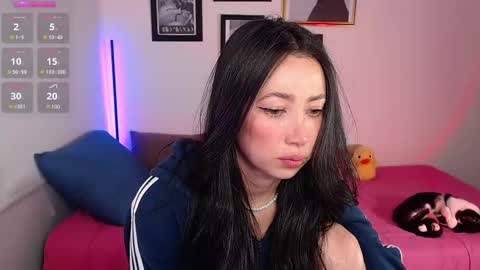 Snapshot of lily_evans_ chatting on 19, 1, 2025 just lily online show from 19, 1, 2025