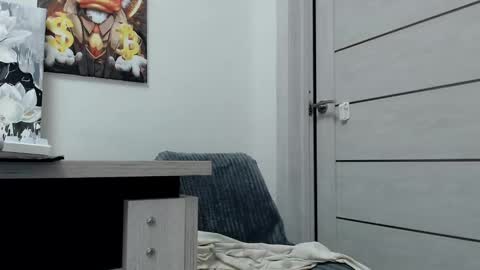 Lily Litle online show from 6, 12, 2024