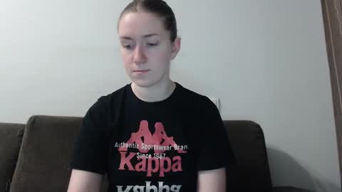 lily_love_x online show from 9, 2, 2025