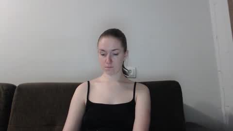 lily_love_x online show from 18, 10, 2025