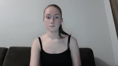 lily_love_x online show from 9, 4, 2026