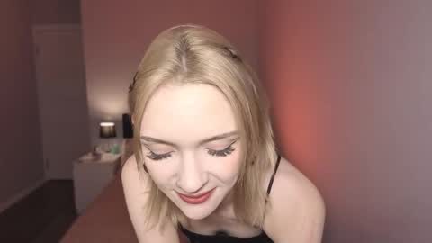 Snapshot of lily_moony chatting on 3, 3, 2026 Lily online show from 3, 3, 2026