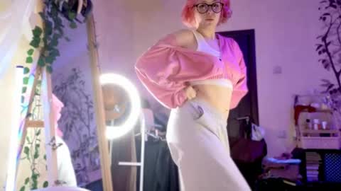 Snapshot of lily_noris chatting on 30, 4, 2026 your lilyyyyyyy online show from 30, 4, 2026