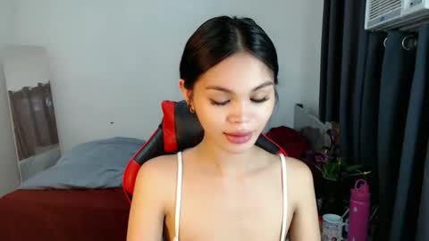 Snapshot of lily_summer23 chatting on 12, 5, 2026 Youre pleasure Lily online show from 12, 5, 2026
