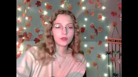 small lily online show from 16, 10, 2025