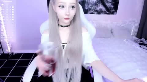 Snapshot of lily_weep chatting on 3, 6, 2026 Lily online show from 3, 6, 2026