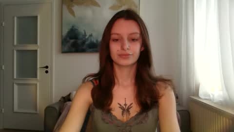 lilycandy_ online show from 11, 2, 2026