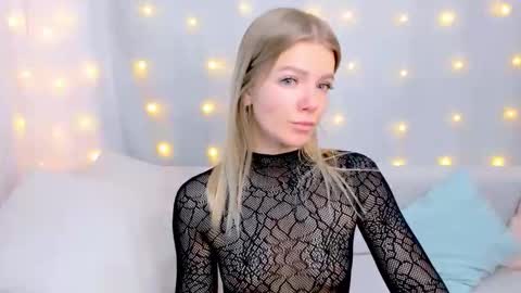 lilydavisss online show from 7, 1, 2026