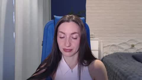 Snapshot of lilymellow chatting on 31, 7, 2026 Lily online show from 31, 7, 2026