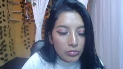 Snapshot of lilymoon_018 chatting on 23, 4, 2026 lilymoon_018 online show from 23, 4, 2026