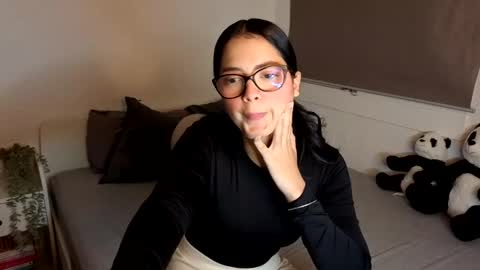 LillyPanda online show from 7, 11, 2025