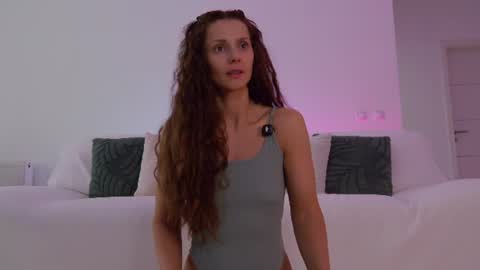Snapshot of lilyroselyn chatting on 10, 6, 2026 Lily online show from 10, 6, 2026