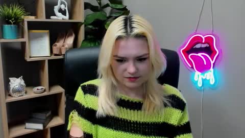 Lily online show from 17, 3, 2026