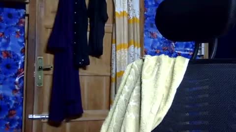 limaakter246618 online show from 9, 9, 2025