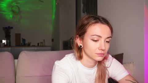 Snapshot of limy_sweet chatting on 20, 2, 2025 limy_sweet online show from 20, 2, 2025