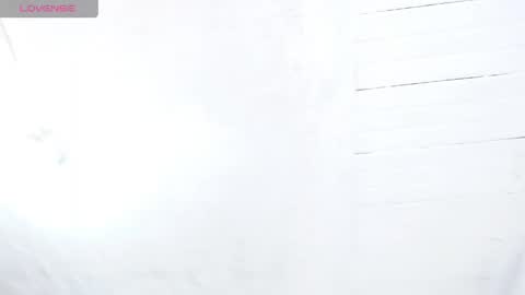 Snapshot of lin_jayani chatting on 7, 5, 2026 Lin online show from 7, 5, 2026
