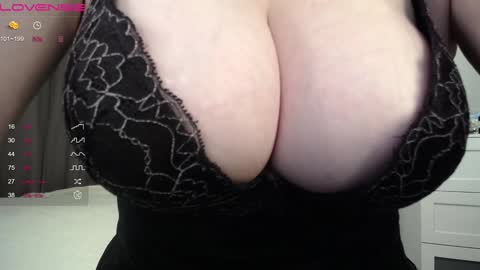 Lina online show from 8, 12, 2024