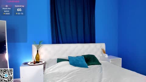 Snapshot of lina_blueeyed chatting on 15, 10, 2025 Lina blueeyed GMT3 1100-1700 Mon Wed Thu Sat Sun online show from 15, 10, 2025