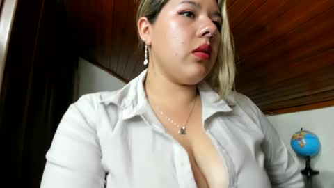 Snapshot of lina_browm chatting on 8, 2, 2025 Lina Browm online show from 8, 2, 2025