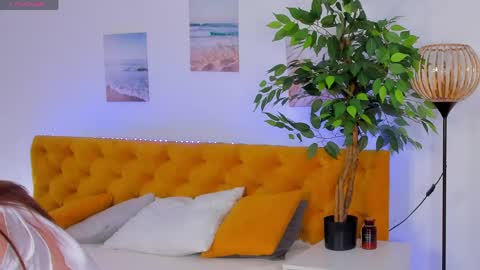 lina_massey online show from 13, 4, 2026