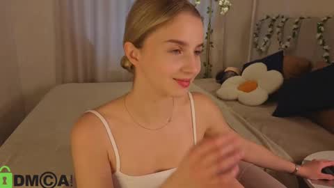 Snapshot of lina_reeds chatting on 4, 6, 2026 LINA online show from 4, 6, 2026