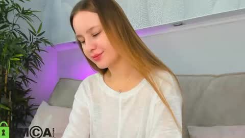 Snapshot of lina_smilee chatting on 15, 7, 2026 Lina online show from 15, 7, 2026