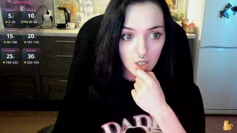 Lina 3  1715622743 online show from 9, 1, 2025