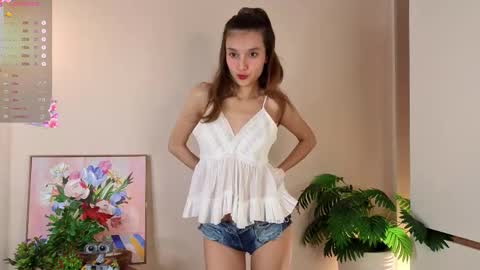 Snapshot of linaage chatting on 2, 11, 2025 Lina online show from 2, 11, 2025