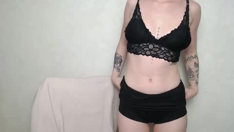 Snapshot of linacute52 chatting on 9, 10, 2025 linacute52 online show from 9, 10, 2025