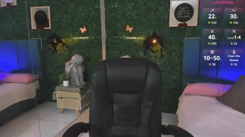 Lina  online show from 6, 11, 2025