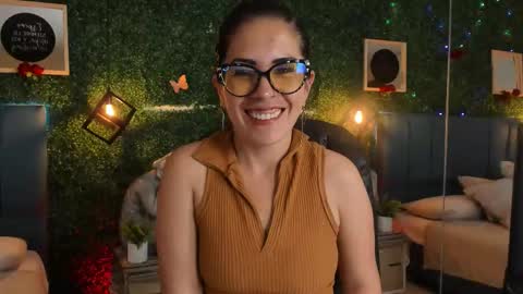 Lina  online show from 18, 12, 2025