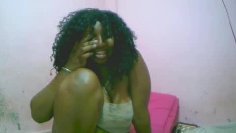 Snapshot of linah1123 chatting on 23, 10, 2025 linah1123 online show from 23, 10, 2025