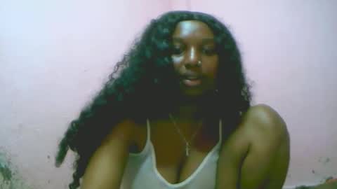 Snapshot of linah1123 chatting on 14, 11, 2025 linah1123 online show from 14, 11, 2025