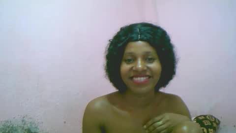 Snapshot of linah1123 chatting on 6, 1, 2026 linah1123 online show from 6, 1, 2026