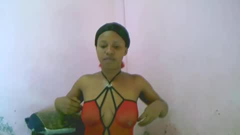 linah1123 online show from 15, 4, 2026