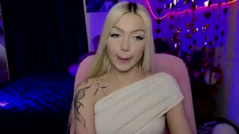 Snapshot of linalirian chatting on 8, 7, 2026 I am Lina online show from 8, 7, 2026
