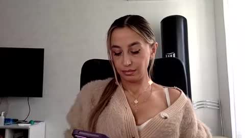 linavora online show from 21, 11, 2025