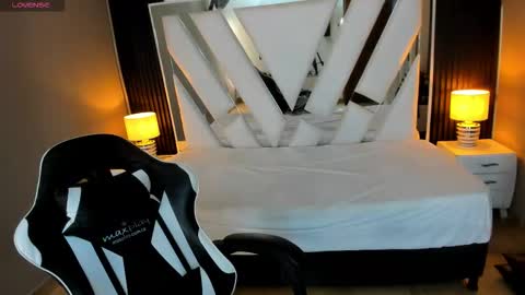  Linda  online show from 23, 11, 2025