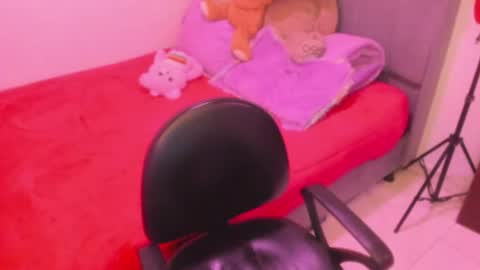 Snapshot of linda_milleer_ chatting on 4, 7, 2026 Lindaa maria online show from 4, 7, 2026