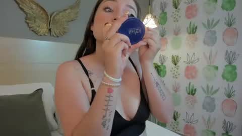 Snapshot of linda_montoya chatting on 11, 7, 2026 linda_montoya online show from 11, 7, 2026