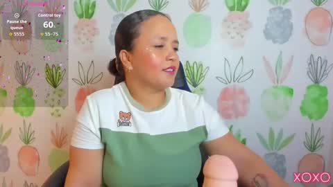 Snapshot of linda_rios_ chatting on 10, 11, 2025 L I N D A online show from 10, 11, 2025